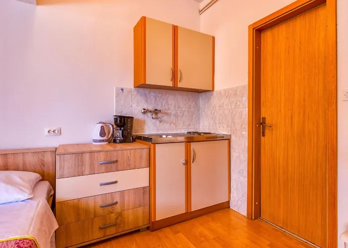 Apartamento Studioapartment Meri 4 By Interhome Mali Lošinj