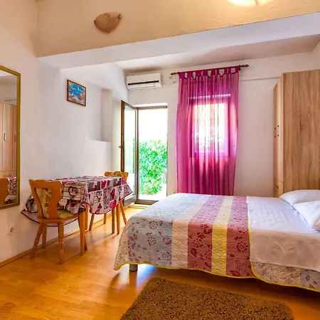 アパート Studioapartment Meri 4 By Interhome *