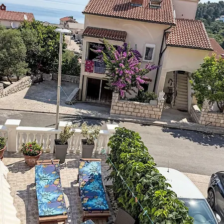 Apartment Studioapartment Meri 4 By Interhome Mali Lošinj