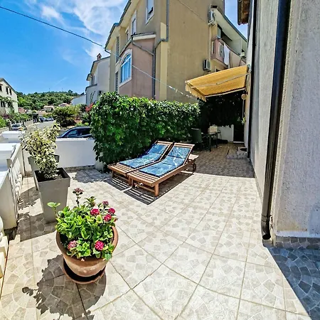 Studioapartment Meri 4 By Interhome *