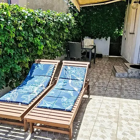 Studioapartment Meri 4 By Interhome Mali Lošinj
